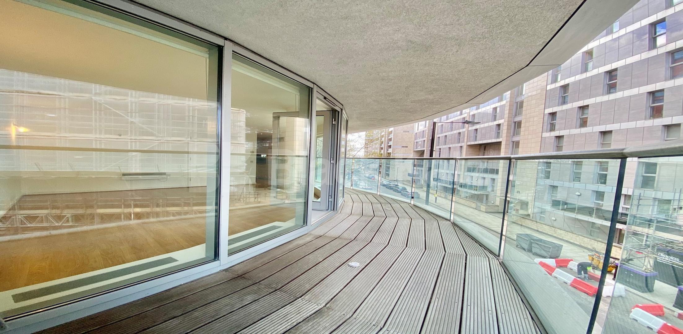 			VIRTUAL TOUR AVAILABLE!, 1 Bedroom, 1 bath, 1 reception Apartment			 Thames Path (NE Extension), Canary Wharf / Isle Of Dogs